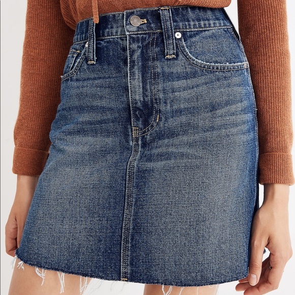 NWT - Madewell Rigid Denim Straight Mini Skirt: Reworked Edition - Size 25 - Picture 4 of 10